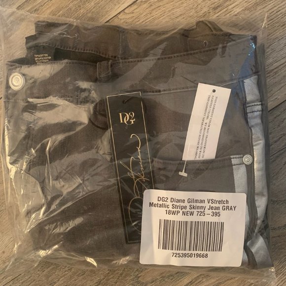 NWT DG2 BY DIANE GILMAN V-STRETCH METALLIC STRIPE SKINNY JEANS GRAY 18WP - Picture 2 of 5
